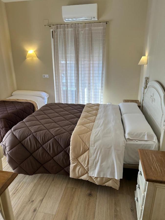 Toledo Plaza Hotel Ngoại thất bức ảnh