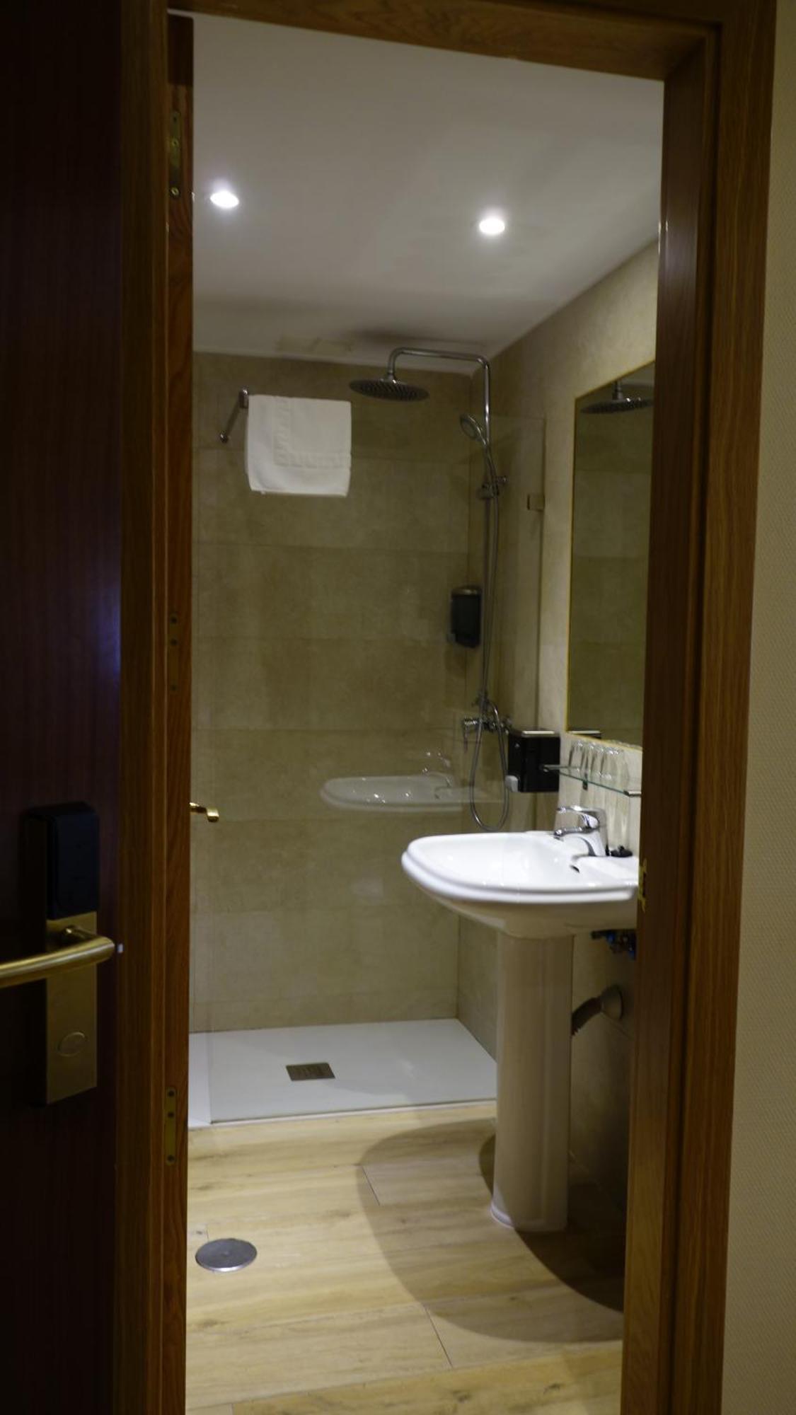 Toledo Plaza Hotel Ngoại thất bức ảnh